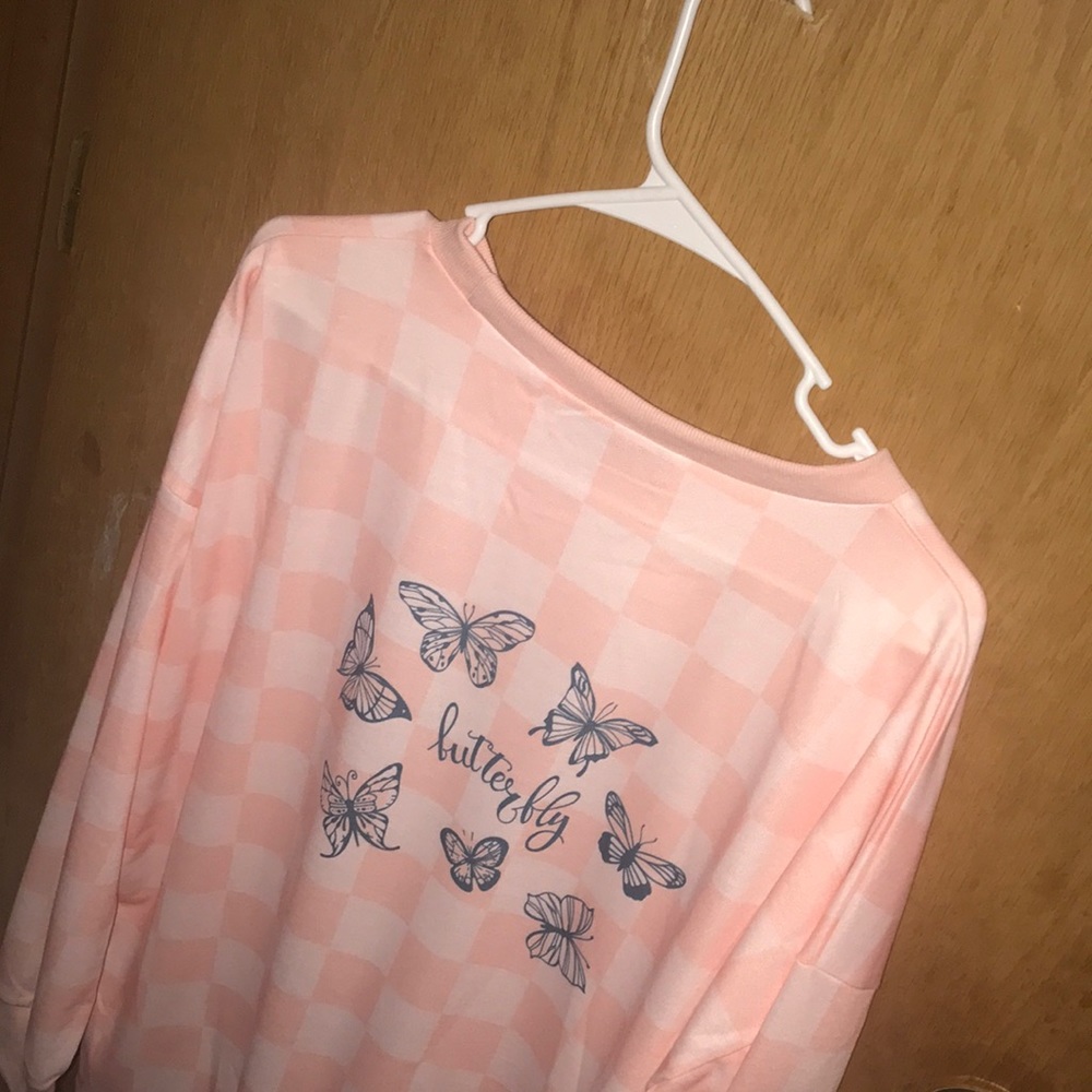 It’s a little thin but really soft 🦋💕